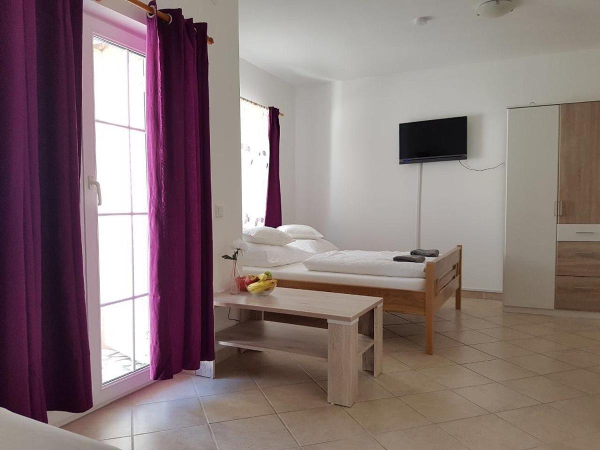 Apartment Patrizia Zara Esterno foto